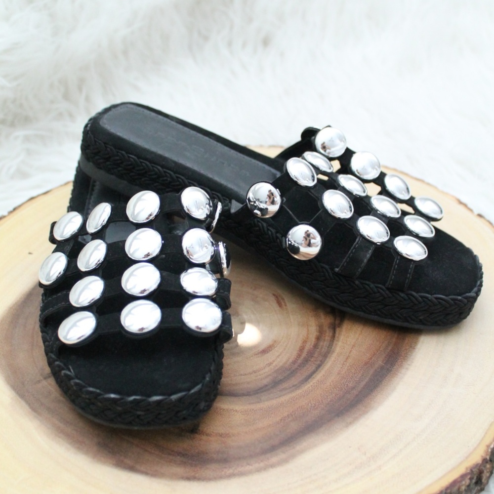 Studded Caged Slides